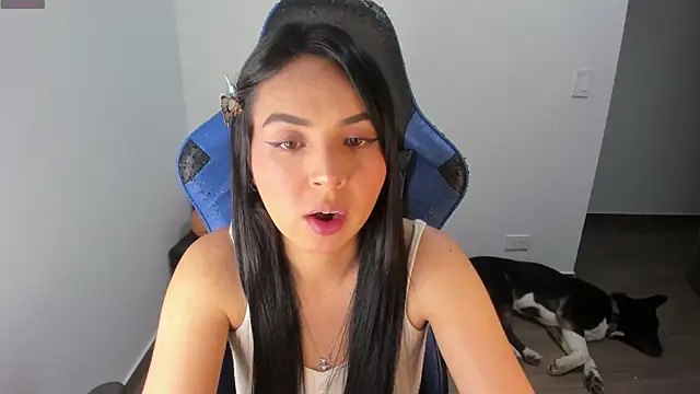 Snapshot of Miss_Nicole chatting on October 5, 2025, 1:26 am Miss Nicole online show from October 5, 2025, 1:26 am
