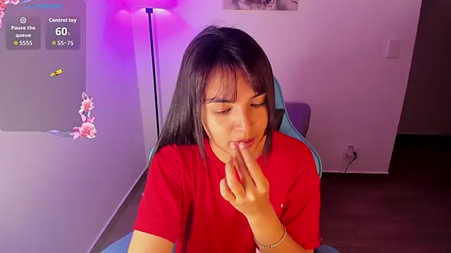 Miss Nicole online show from May 17, 2026, 8:16 pm