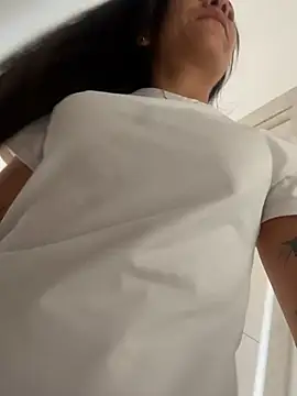 Reggie-Liam online show from December 5, 2025, 6:04 pm