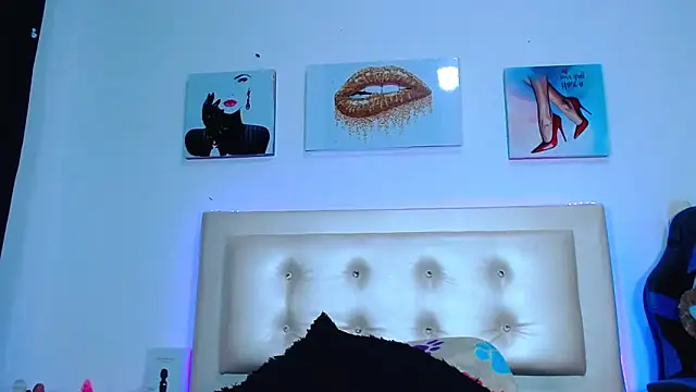 Jenng18 online show from December 26, 2024, 4:53 am