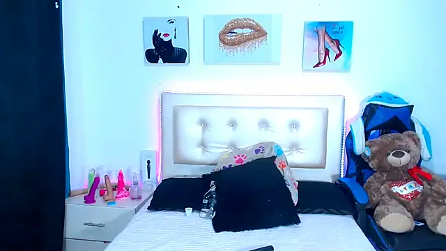 Jenng18 online show from January 1, 2025, 6:37 am