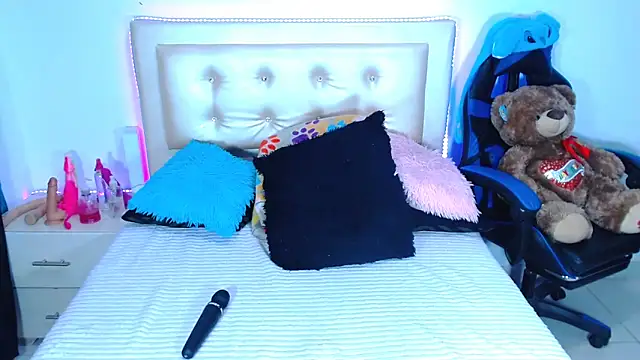 Jenng18 online show from January 16, 2025, 10:02 pm