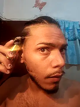 apolodiosgriego online show from November 26, 2025, 3:24 pm