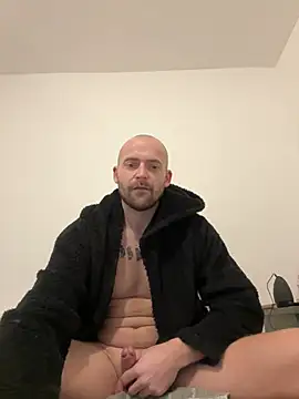 Snapshot of bigguy101 chatting on January 1, 2025, 2:31 pm bigguy101 online show from January 1, 2025, 2:31 pm