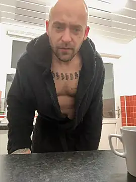 Snapshot of bigguy101 chatting on January 7, 2025, 5:33 am bigguy101 online show from January 7, 2025, 5:33 am