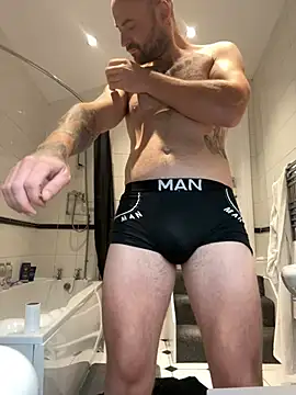 Snapshot of bigguy101 chatting on February 6, 2025, 4:58 pm bigguy101 online show from February 6, 2025, 4:58 pm