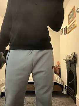 Snapshot of bigguy101 chatting on February 10, 2025, 2:16 pm bigguy101 online show from February 10, 2025, 2:16 pm