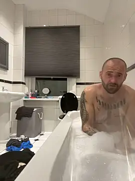 Snapshot of bigguy101 chatting on February 12, 2025, 7:13 pm bigguy101 online show from February 12, 2025, 7:13 pm