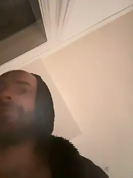 Snapshot of bigguy101 chatting on February 16, 2025, 7:37 am bigguy101 online show from February 16, 2025, 7:37 am