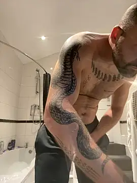 Snapshot of bigguy101 chatting on February 16, 2025, 5:37 pm bigguy101 online show from February 16, 2025, 5:37 pm