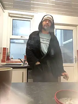 Snapshot of bigguy101 chatting on February 22, 2025, 8:07 am bigguy101 online show from February 22, 2025, 8:07 am