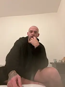 Snapshot of bigguy101 chatting on March 13, 2025, 5:22 am bigguy101 online show from March 13, 2025, 5:22 am