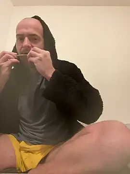 Snapshot of bigguy101 chatting on March 20, 2025, 2:19 am bigguy101 online show from March 20, 2025, 2:19 am