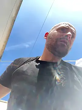 Snapshot of bigguy101 chatting on March 20, 2025, 12:11 pm bigguy101 online show from March 20, 2025, 12:11 pm