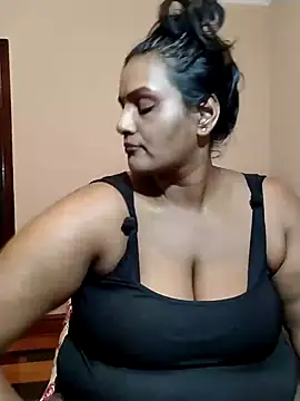 NWC4LYF online show from October 23, 2025, 9:35 pm