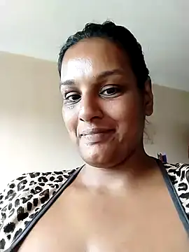 NWC4LYF online show from November 5, 2025, 5:51 am