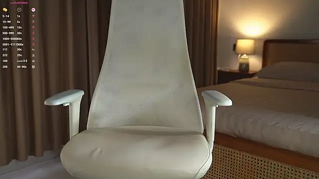 Vivian cb online show from October 18, 2025, 7:42 am