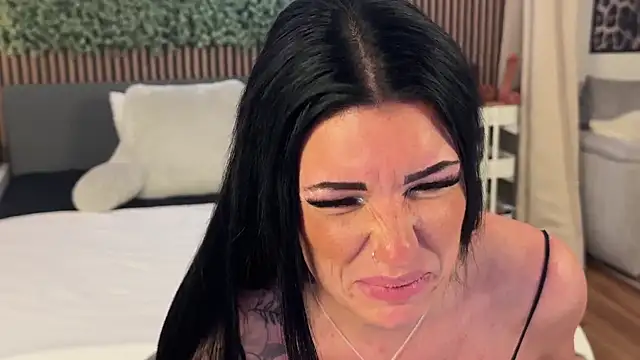 LizaRoxx online show from February 11, 2026, 9:20 pm