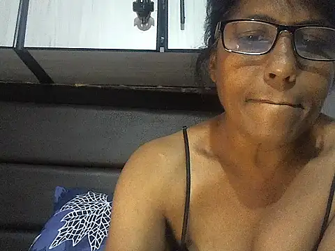 Snapshot of MsAttitude chatting on January 10, 2026, 9:55 am MsAttitude online show from January 10, 2026, 9:55 am