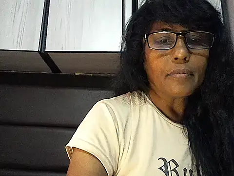 Snapshot of MsAttitude chatting on January 11, 2026, 1:05 pm MsAttitude online show from January 11, 2026, 1:05 pm