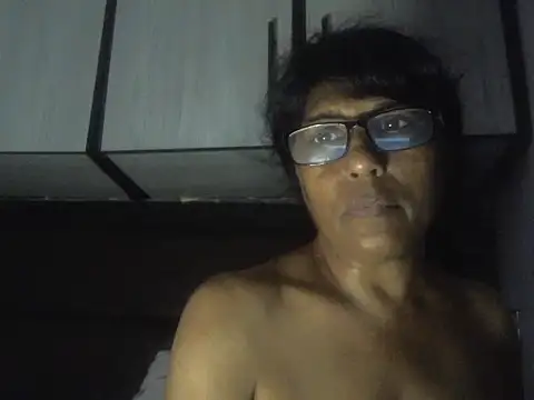 Snapshot of MsAttitude chatting on February 8, 2026, 12:41 pm MsAttitude online show from February 8, 2026, 12:41 pm