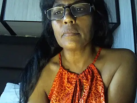 Snapshot of MsAttitude chatting on February 18, 2026, 6:09 am MsAttitude online show from February 18, 2026, 6:09 am