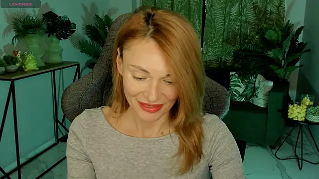 Snapshot of MistyBarnes chatting on November 6, 2025, 1:45 pm MistyBarnes online show from November 6, 2025, 1:45 pm