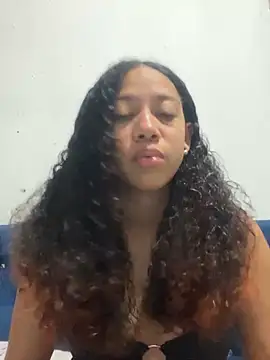 Snapshot of Miley_and_Vash chatting on January 26, 2025, 7:09 pm Miley and Vash online show from January 26, 2025, 7:09 pm