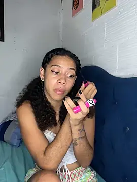 Snapshot of Miley_and_Vash chatting on March 9, 2025, 7:26 pm Miley and Vash online show from March 9, 2025, 7:26 pm