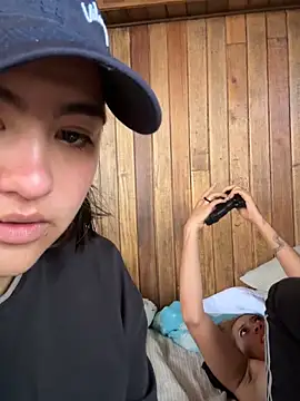 Snapshot of Miley_and_Vash chatting on March 26, 2026, 4:01 pm Miley and Vash online show from March 26, 2026, 4:01 pm