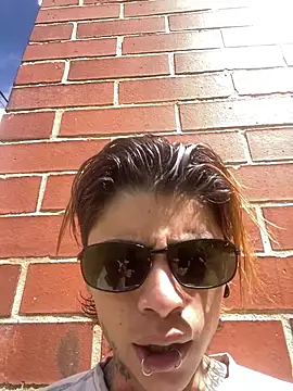 Snapshot of AcidMilo chatting on November 18, 2025, 6:01 pm AcidMilo online show from November 18, 2025, 6:01 pm