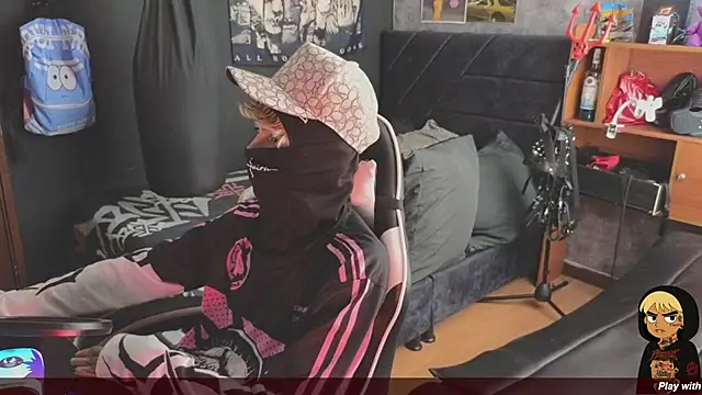 Snapshot of AcidMilo chatting on December 18, 2025, 4:24 pm AcidMilo online show from December 18, 2025, 4:24 pm