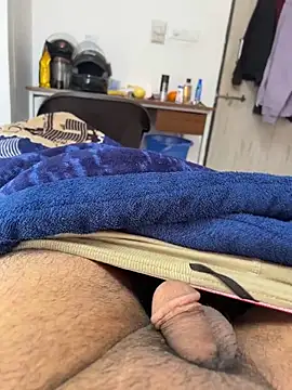 Snapshot of Mushroomhead69 chatting on February 8, 2025, 4:47 am Mushroomhead69 online show from February 8, 2025, 4:47 am