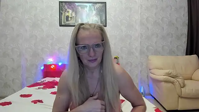 TrueFoxyyy online show from March 9, 2026, 4:33 pm