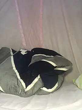 sweett shaley online show from November 16, 2025, 6:24 pm