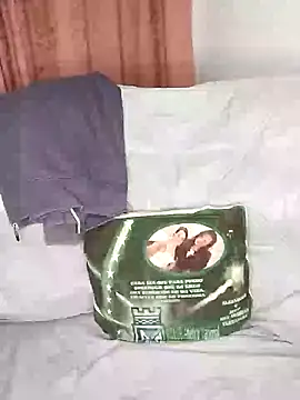 Snapshot of zhayra_rose chatting on February 21, 2025, 3:12 am zhayra rose online show from February 21, 2025, 3:12 am