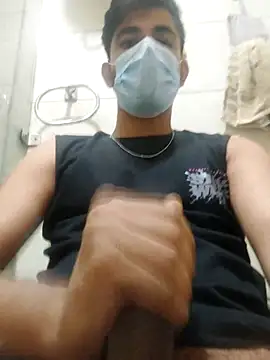 bigdickfuckuu online show from September 29, 2025, 5:40 pm