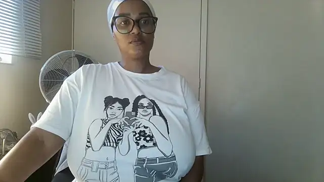 Snapshot of Charlie-Crawford chatting on May 12, 2026, 9:17 am Charlie-Crawford online show from May 12, 2026, 9:17 am