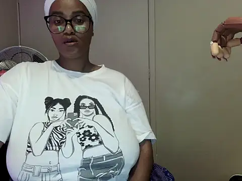 Snapshot of Charlie-Crawford chatting on May 29, 2026, 7:01 pm Charlie-Crawford online show from May 29, 2026, 7:01 pm