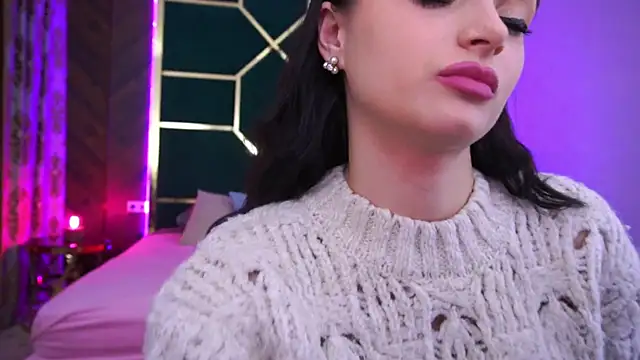 Snapshot of LittleeCutee chatting on December 8, 2024, 8:09 am LittleeCutee online show from December 8, 2024, 8:09 am