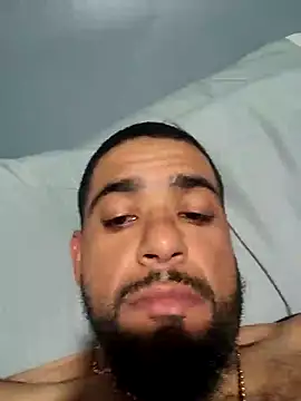 Snapshot of ositomanzo chatting on October 18, 2025, 4:04 am ositomanzo online show from October 18, 2025, 4:04 am