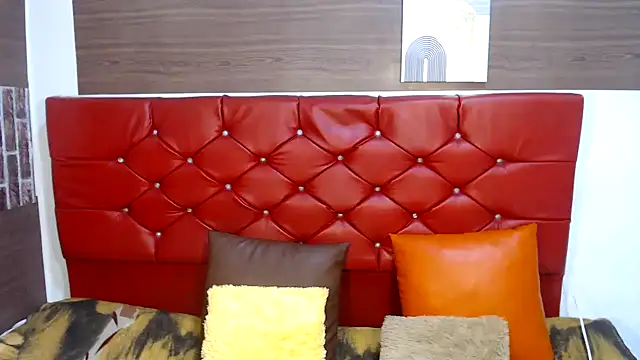 dirtydolltsx online show from December 3, 2025, 7:34 pm