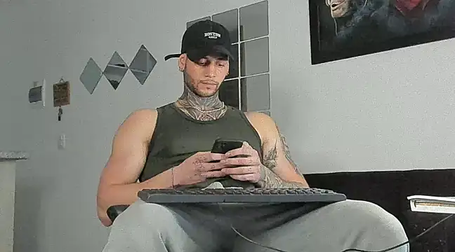 Snapshot of _jamesleandros1 chatting on March 4, 2025, 9:54 pm jamesleandros1 online show from March 4, 2025, 9:54 pm