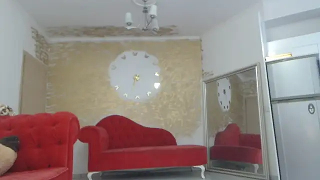 AnnaBellaLuckyXOXO online show from February 13, 2025, 8:59 am