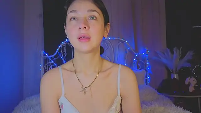 Snapshot of Funny_Bunny chatting on February 10, 2026, 12:26 am Funny Bunny online show from February 10, 2026, 12:26 am