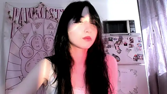 Holy420lolii online show from July 25, 2026, 2:14 pm