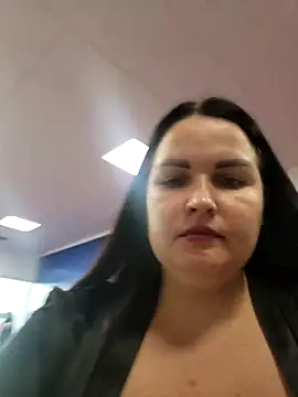 GeorgiaLerox online show from November 2, 2025, 1:35 pm