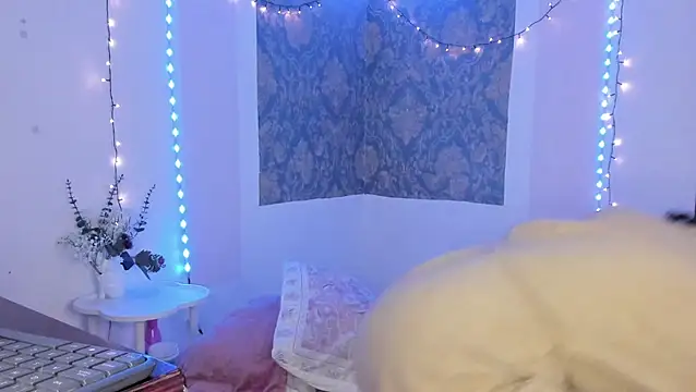 Eva Lee  online show from March 27, 2026, 11:10 am