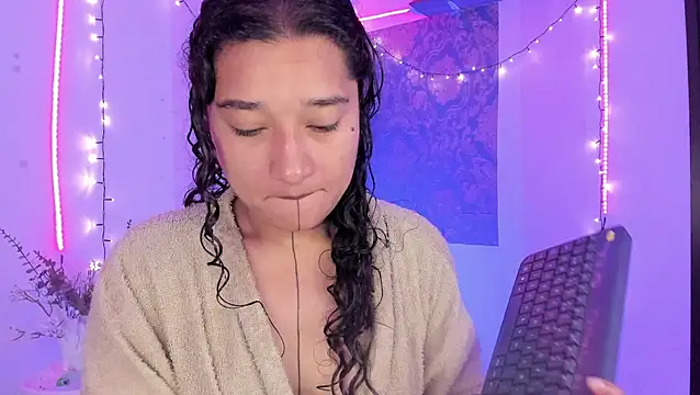 Snapshot of Eva_Lee_ chatting on June 14, 2026, 10:17 am Eva Lee online show from June 14, 2026, 10:17 am