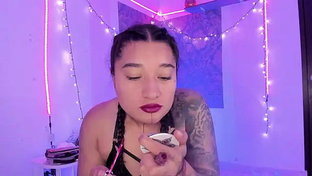Snapshot of Eva_Lee_ chatting on June 20, 2026, 10:07 am Eva Lee online show from June 20, 2026, 10:07 am